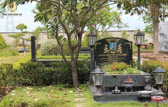 Hướng dẫn chi tiết cách ghi bia mộ theo phong tục Việt Nam