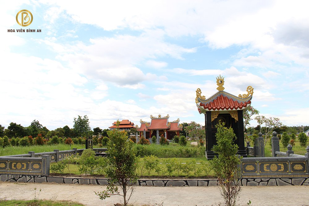 Chọn vị trí đặt mộ dựa vào thế đất