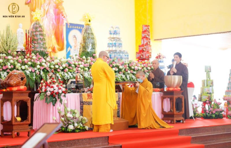 Vu Lan báo hiếu là ngay để con cái bày tỏ lòng hiếu đạo với đấng sinh thành