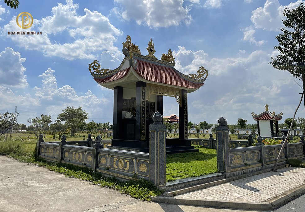 Khu mộ gia tộc 65m2 ốp đá sang trọng