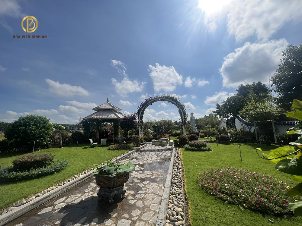 Chọn hướng khi xây mộ gia tộc