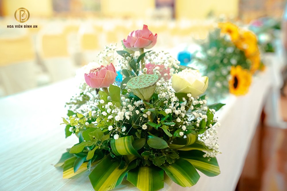 Văn khấn trước khi sửa mộ chính là báo cáo với tổ tiên cho phép xây sửa phần mộ